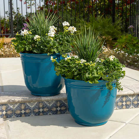 Theo Planter, teal, hero shot