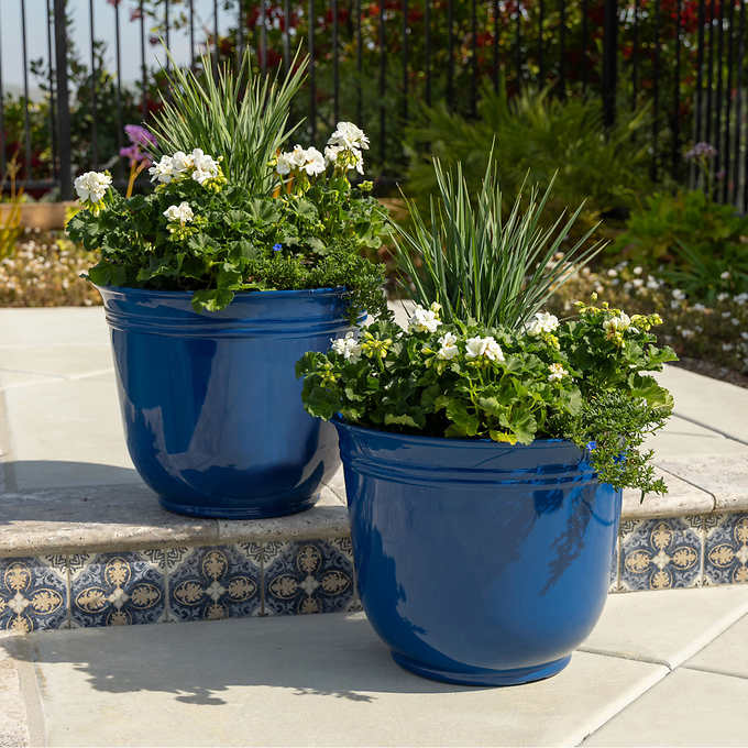 Theo Planter, blue, hero shot
